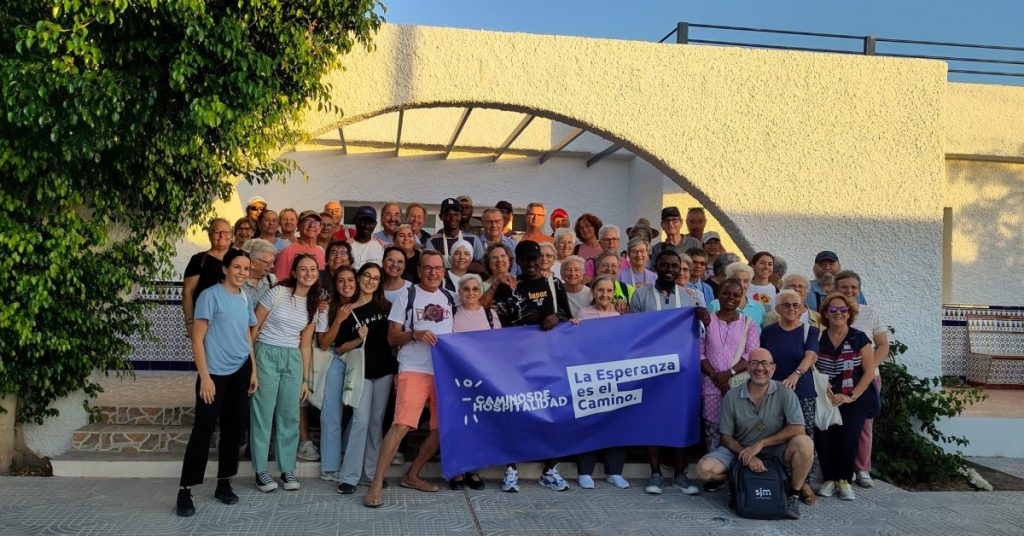 Caminamos hacia la hospitalidad: Una caminata contemplativa y solidaria.